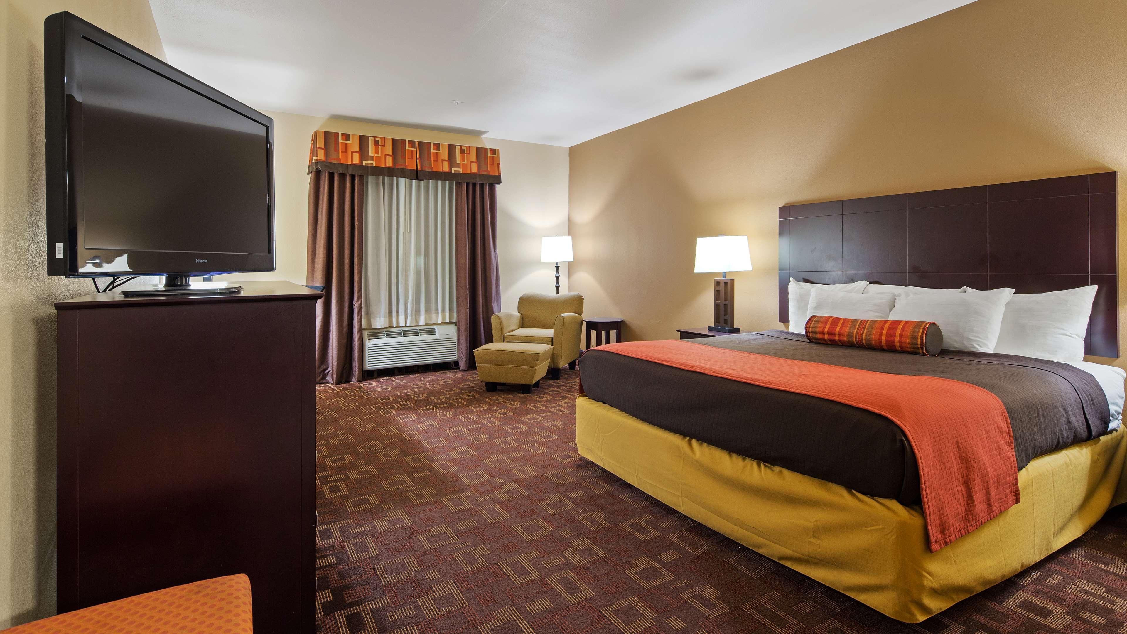 Best Western Plus Goliad Inn & Suites Extérieur photo
