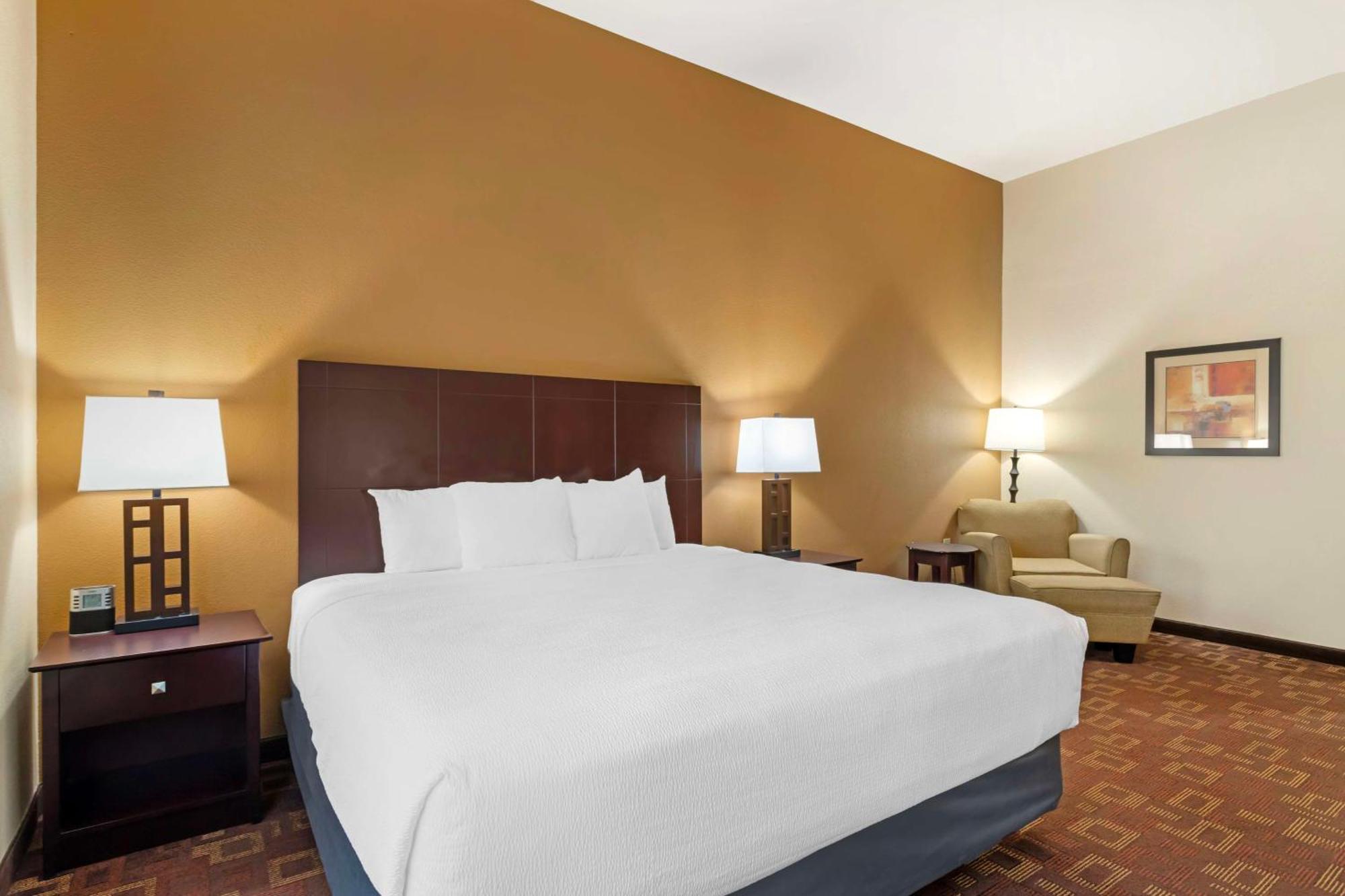 Best Western Plus Goliad Inn & Suites Extérieur photo