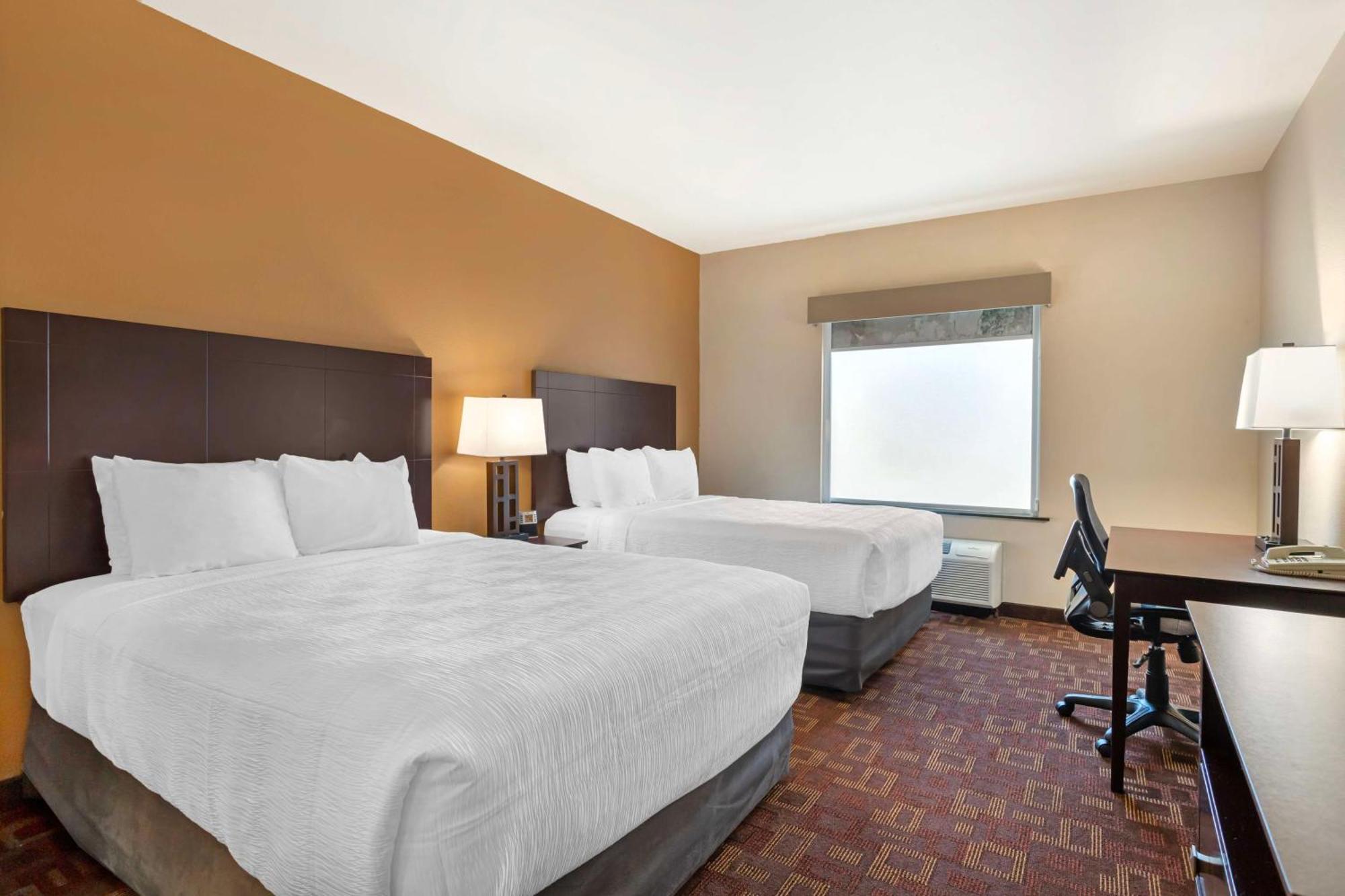 Best Western Plus Goliad Inn & Suites Extérieur photo