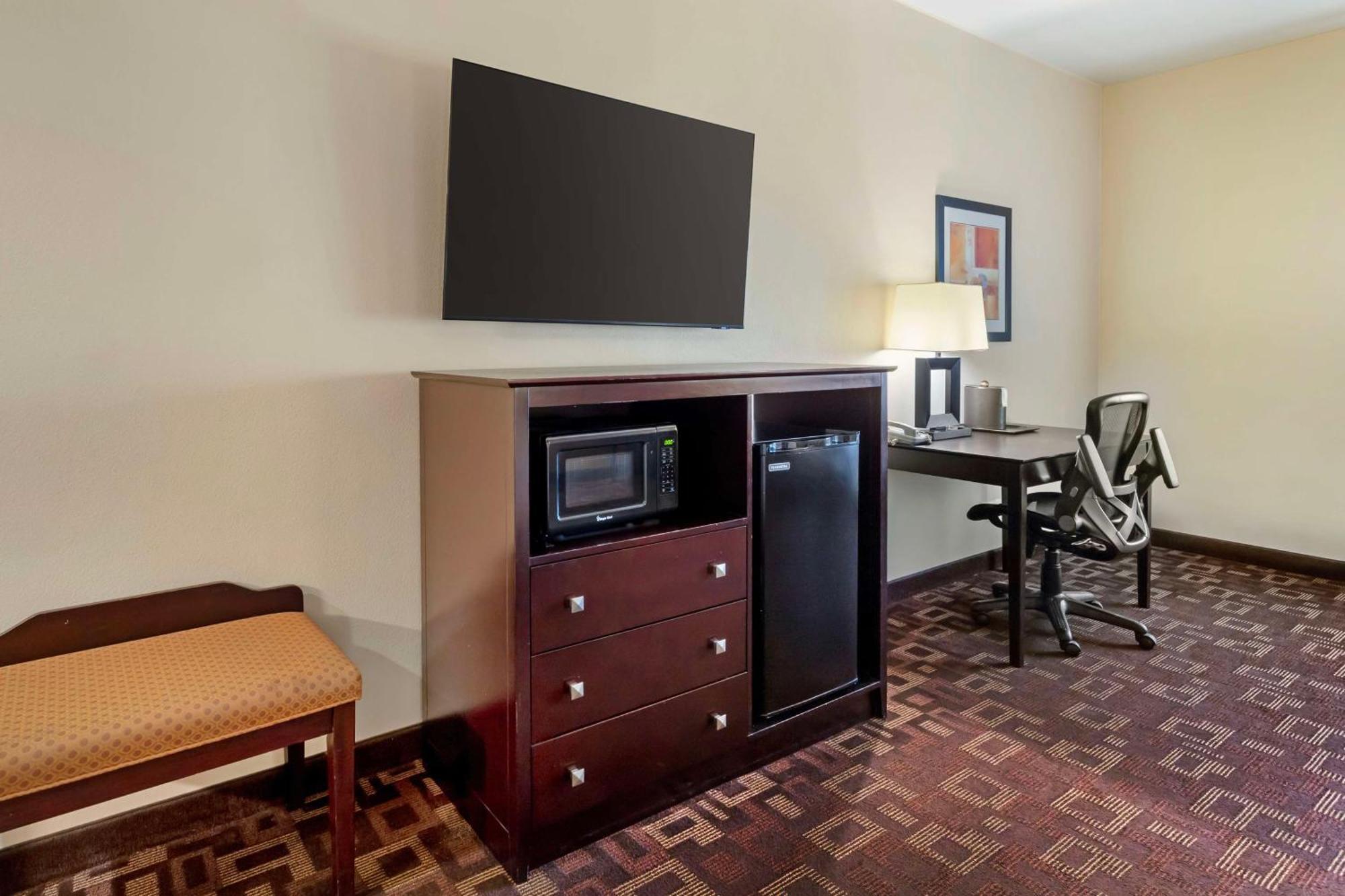 Best Western Plus Goliad Inn & Suites Extérieur photo